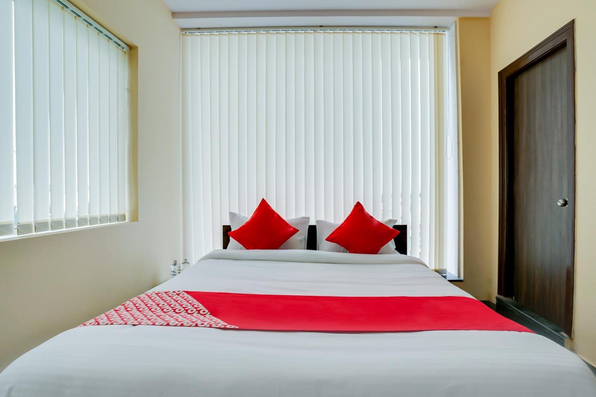 Hotel O Alekhya Residency Cafe Bahar Sururnagar Exterior foto