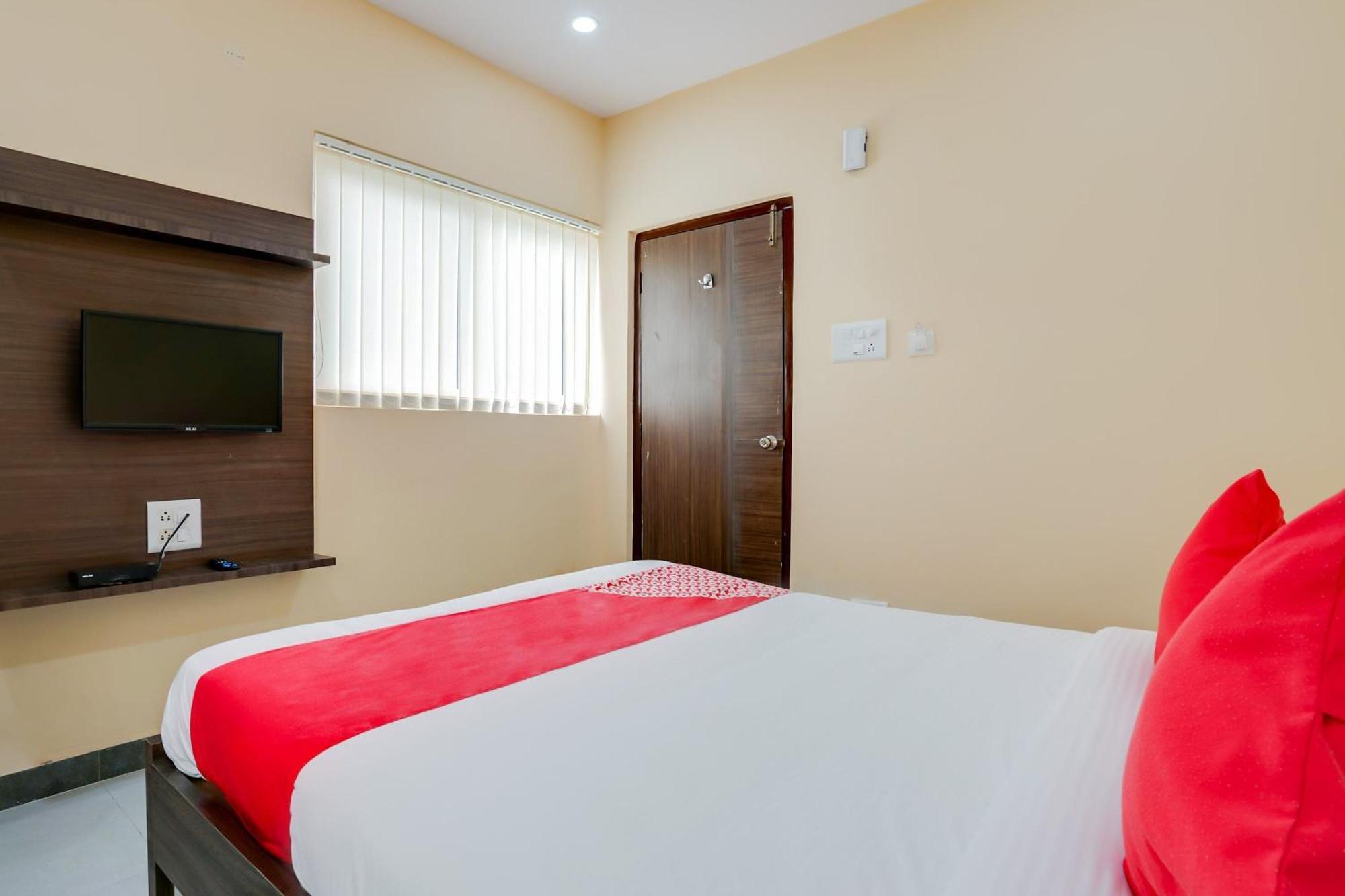 Hotel O Alekhya Residency Cafe Bahar Sururnagar Exterior foto